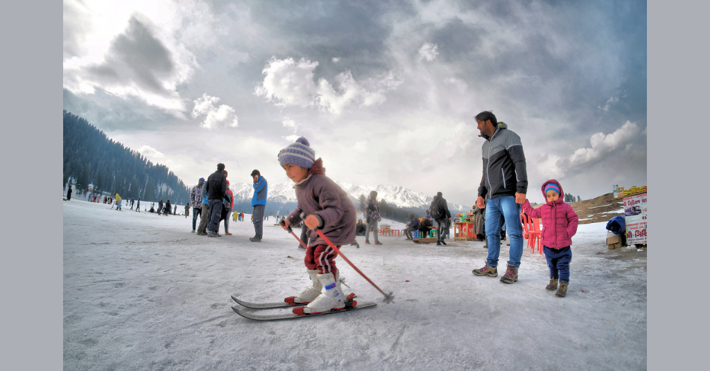 Skiing in Kashmir