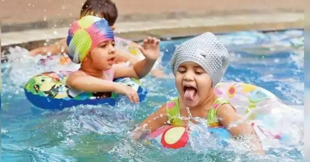 toddler swimming lessons